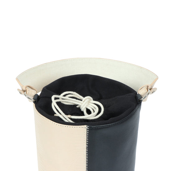 PHOEBE BUCKET BAG
