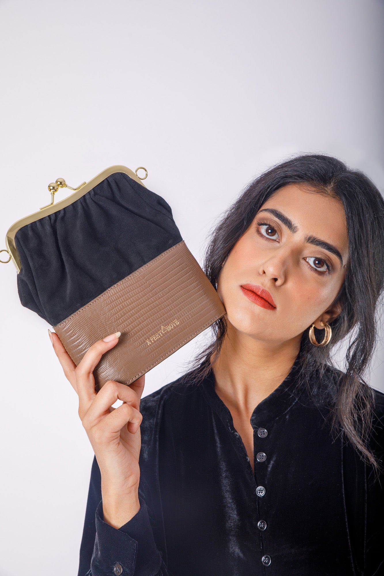 ARA CLASP BAG