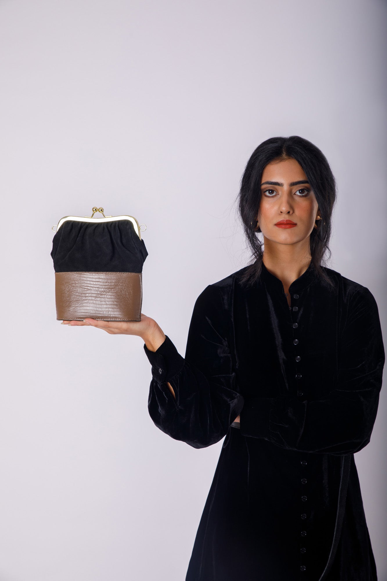 ARA CLASP BAG