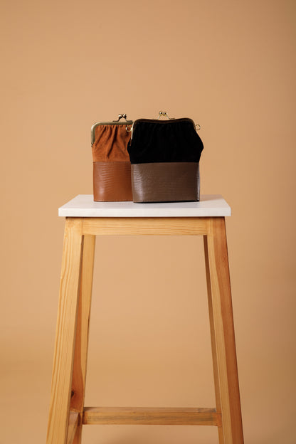 ARA CLASP BAG